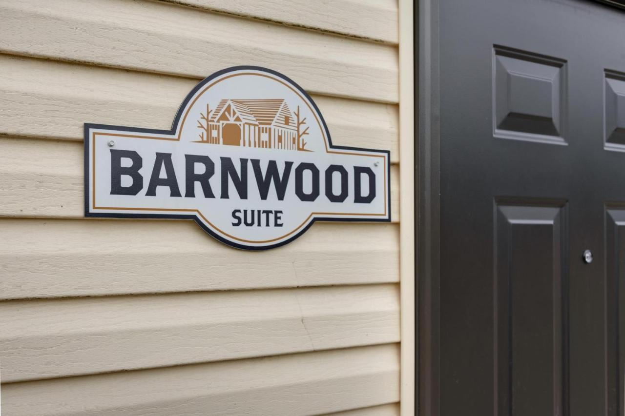 Barnwood Suite - Main Street Lodge In Берлин Екстериор снимка